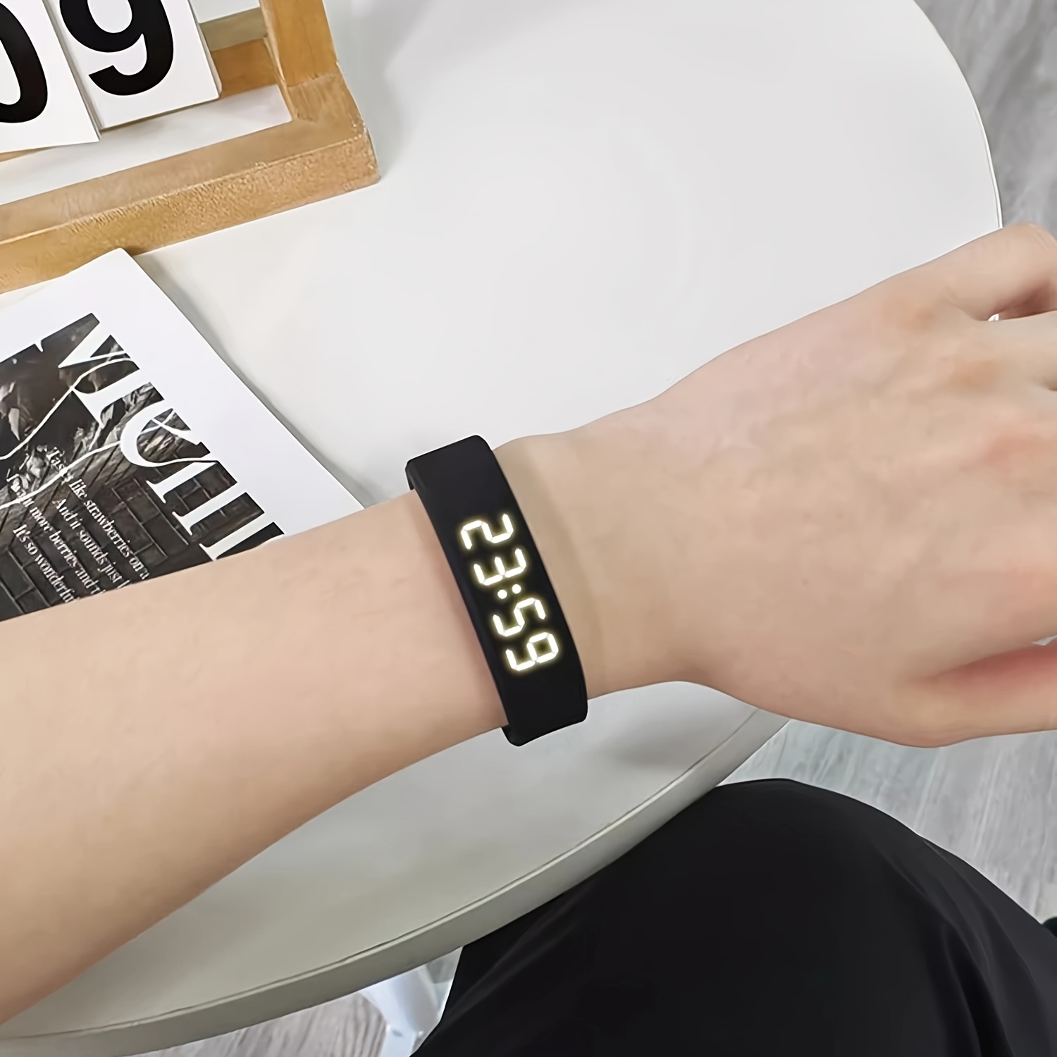 Smartwatch Apple Watches For Women - 男性と女性のためのコネクテッドウォッチ,歩数計付きフィットネスブレスレット,マルチスポーツモード,電子,ファッション