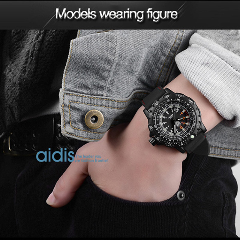 メンズミリタリーウォッチ,特殊部隊,アウトドアスポーツ,発光 - Solar Powered Watch のレビューと価格