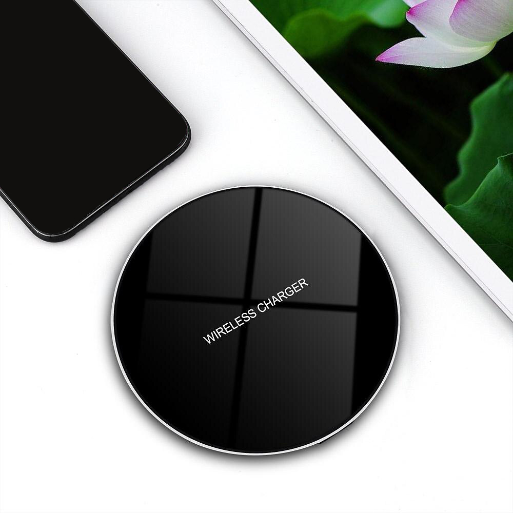 15Wワイヤレス充電器 滑り止め USB C急速充電パッド  - Watch Xs8 のレビューと価格
