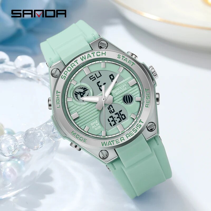 女性用デジタルLED腕時計,スポーツクロノグラフ,クォーツ, - Solar Powered Watch のレビューと価格