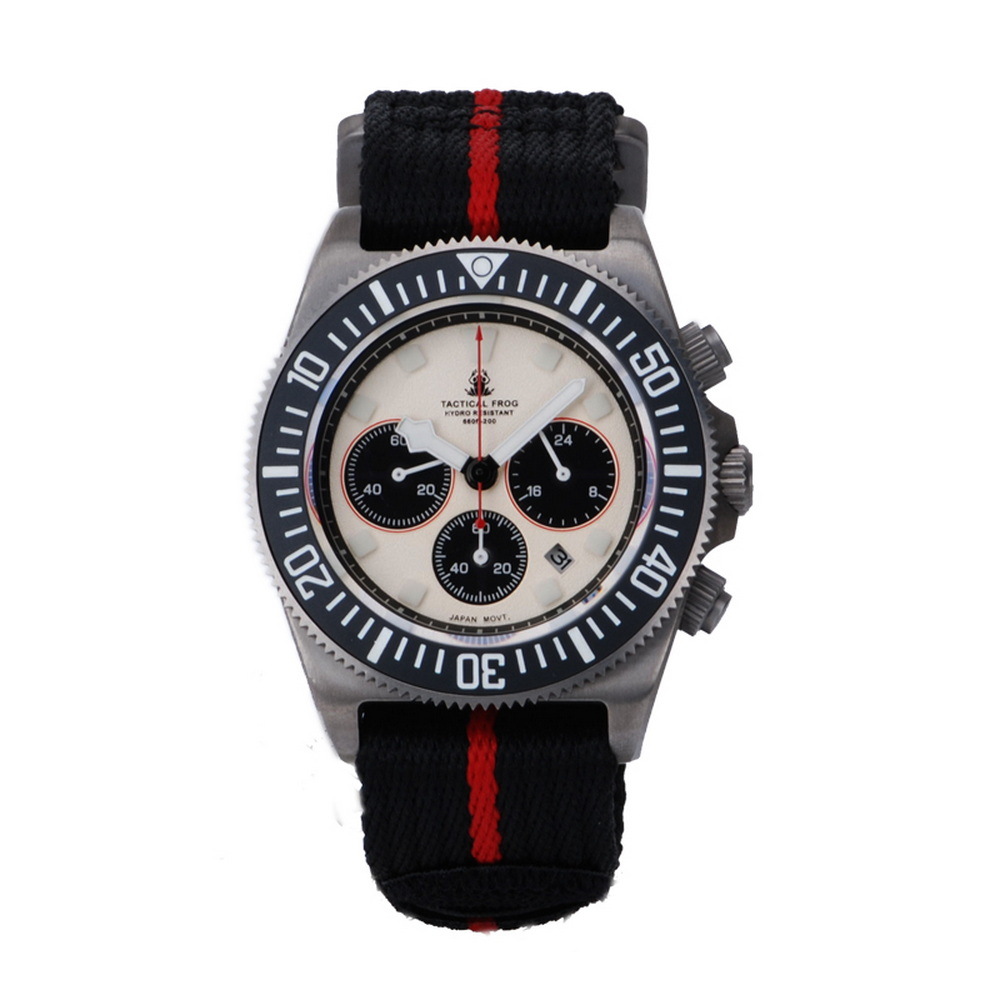 タクティカル フロッグ メンズ クロノグラフ ウォッチ 44 - Solar Powered Watch のレビューと価格